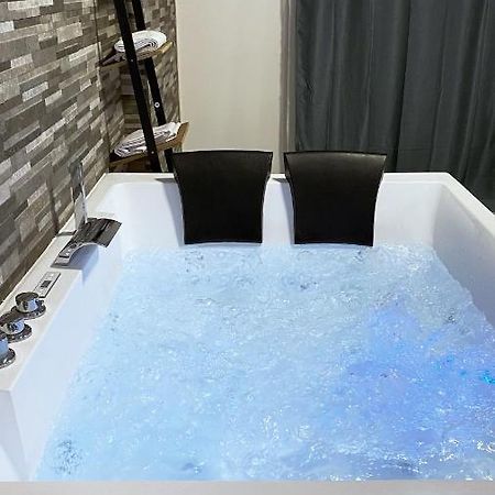 Relax & Chill Apartment Sevran Bagian luar foto