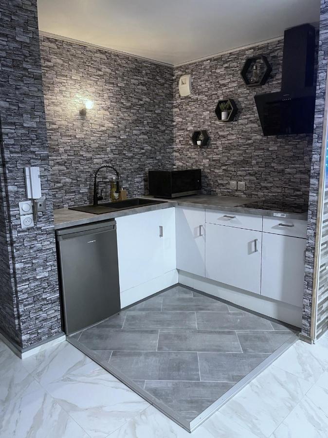 Relax & Chill Apartment Sevran Bagian luar foto